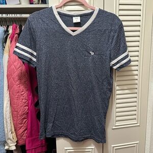 ABERCROMBIE & FITCH IN GREAT CONDITION MENS GRAY SHIRT SIZE S